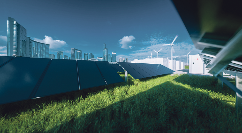 Vor einem Horizont mit Windrädern befindet sich eine grüne Wiese mit großen Solarplatten.